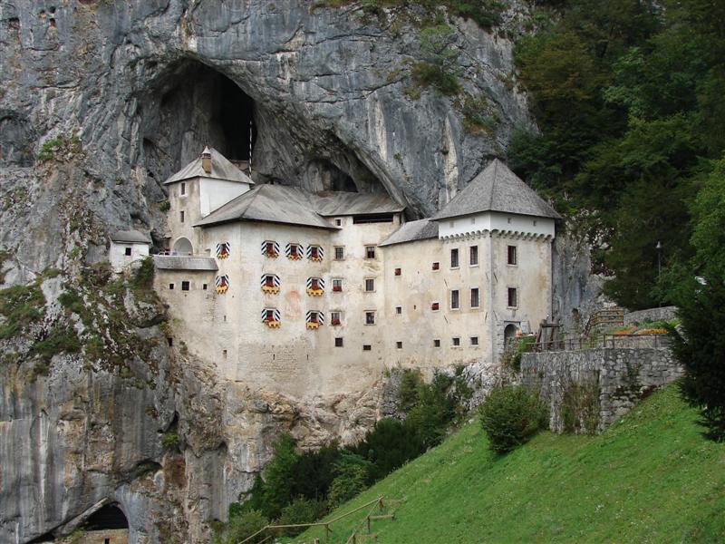 Castillo de Predjama