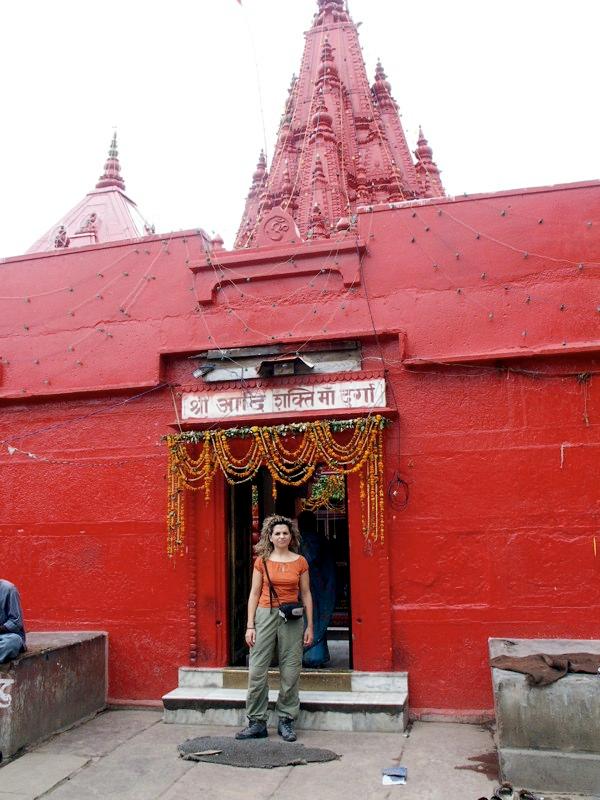 Varanasi - Templo rojp