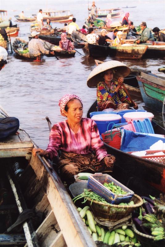 Borneo - Banjarmasin<BR>Floating Market