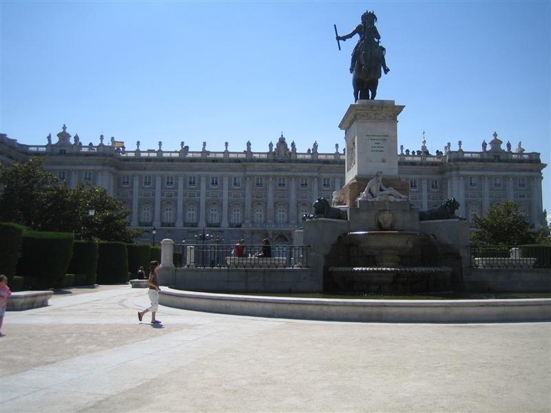Plaza de Oriente