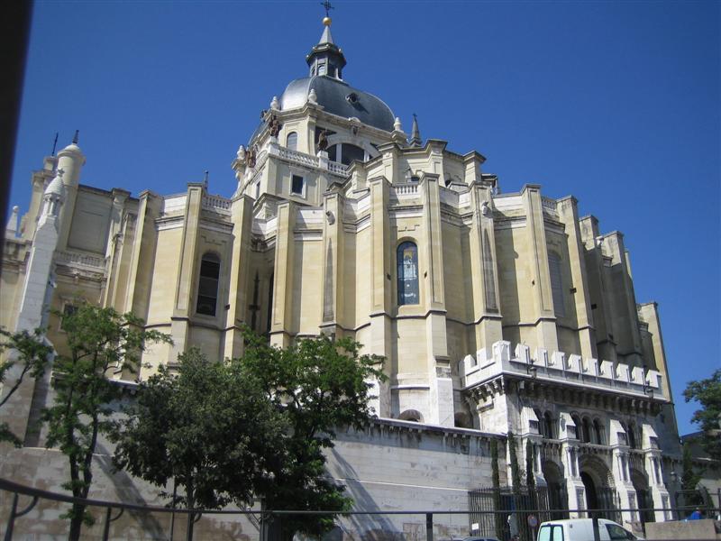 La Almudena
