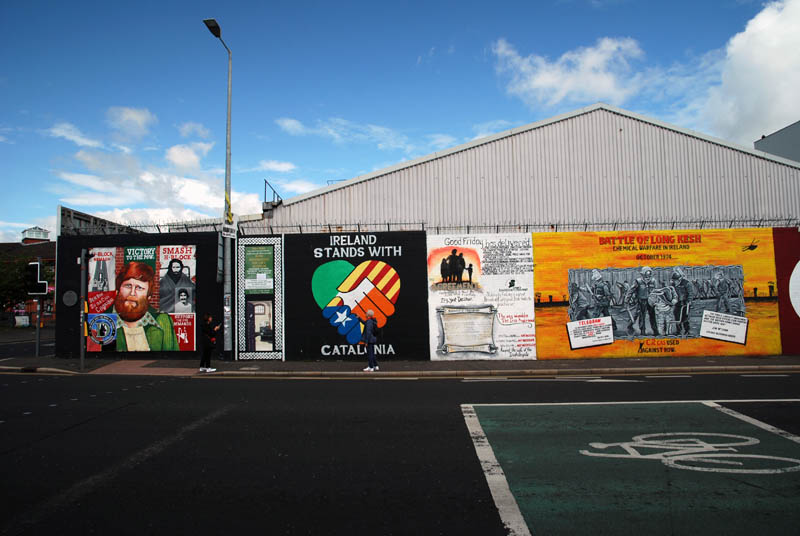 Belfast - Murales en Falls Road