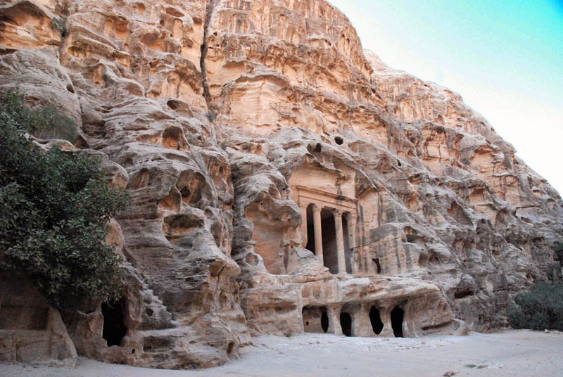 Litle Petra - Triclinium (Dushara temple)
