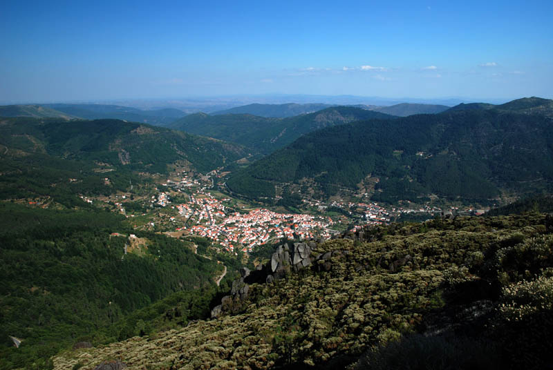 Serra da Estrela - Penhas Douradas - Miradouro do Fragão do Corvo