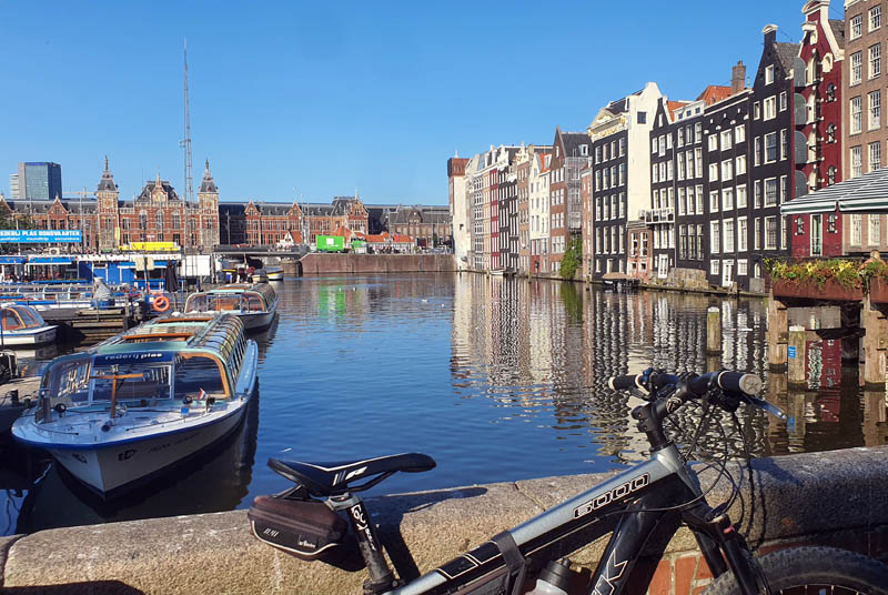 Amsterdam - Canal Damrak
