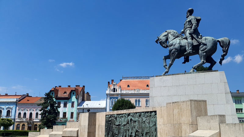 Cluj-Napoca - Mihai Viteazul Square